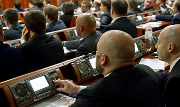 Киевсовет призывает Порошенко и Раду не допустить проведения выборов на Донбассе