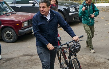 У Саакашвили опровергают информацию СМИ об угоне авто