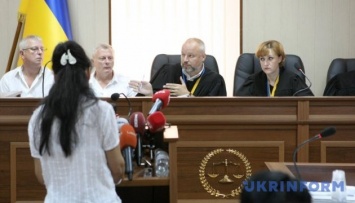 Дело Майдана: суд взялся за экспертизу оружия