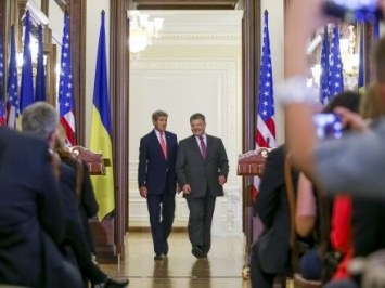 П.Порошенко: Россия и боевики ответственны за "пробуксовку" мирного процесса на Донбассе