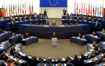 Комитет ЕП одобрил механизм приостановки безвизового режима