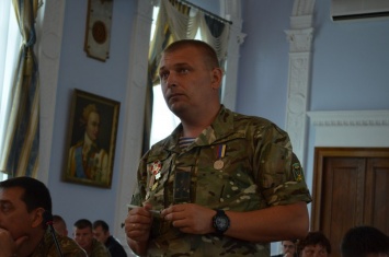 Участники АТО пристыдили мэра Сенкевича за игнорирование похорон погибших бойцов