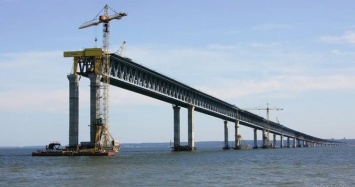 Оккупанты перенесли еще на год запуск поездов по Керченскому мосту