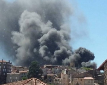 Взрывы в больнице во Франции: из здания эвакуируют людей