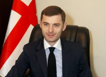 Суд снял арест со счетов фонда Нишнианидзе