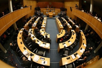 Парламент Кипра принял резолюцию об отмене санкций против России