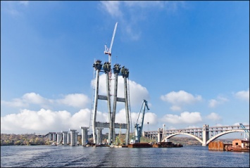 Кому выгодно реанимировать запорожские мосты?
