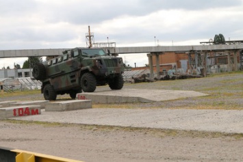 На полигоне "АвтоКрАЗ" прошли ведомственные испытания украинской бронетехники