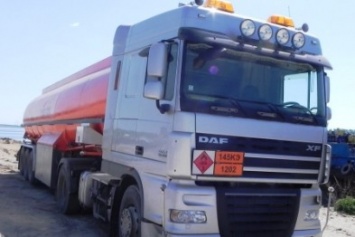 На Полтавщине задержали автомобиль с 19 тоннами нефтепродукта