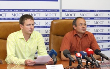 Эксперты прокомментировали лидерство Рычковой в опросе на 27 округе