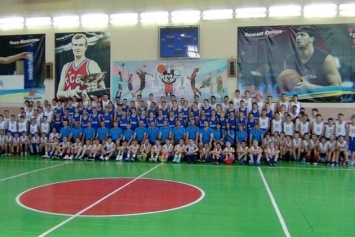 Для юных баскетболистов Украины провели оздоровительную лагерную смену в Одессе
