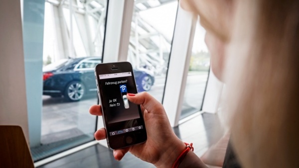 Daimler и Bosch разработают автоматизированную систему парковки