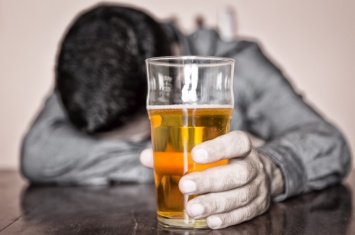 Ученые выяснили причину возникновения алкогольной зависимости