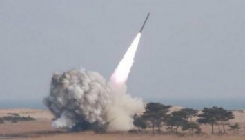 КНДР запустила баллистическую ракету с субмарины