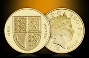 Специалисты Bloomberg признали британский фунт худшей валютой мира