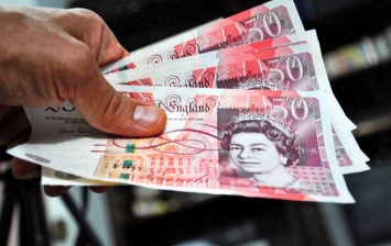 Британский фунт стал худшей валютой года