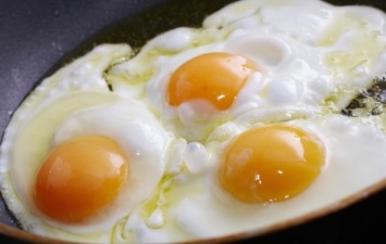 В Челябинской области приготовили яичницу из трех тысяч яиц
