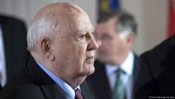 Горбачев обвинил НАТО в подготовке к наступлению на Россию