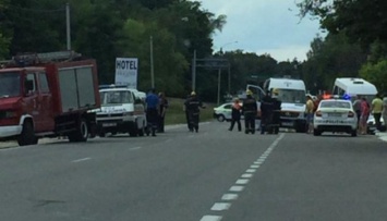 Автомобиль с украинскими номерами спровоцировал ДТП в Кишиневе: 14 пострадавших