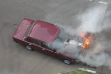 На Полтавщине горел автомобиль