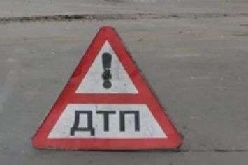 В Крыму водитель перевернул КамАЗ, набирая номер на мобильном (ВИДЕО)