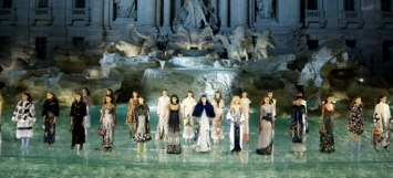 Кейт Хадсон, Орнелла Мути и другие на праздновании 90-летия бренда Fendi