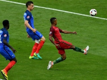 Сборные Франции и Португалии завершили первый тайм со счетом 0:0