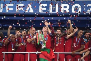 Финал Евро-2016: слезы Роналду и победа Португалии