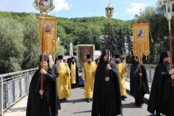 РПЦ начала крестный ход в Киеве