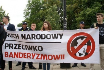 Варшава изощренно отомстила Киеву за унижение своего президента
