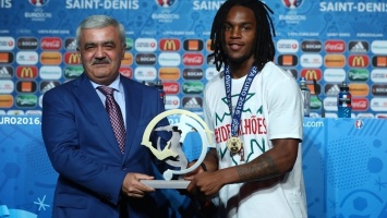 Португалец Санчеш признан лучшим молодым игроком Евро-2016