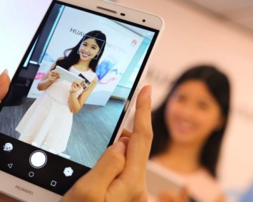 Huawei выводит на рынок новый компактный 4G-планшет