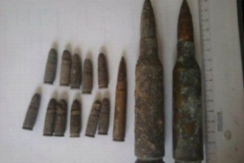 В Новой Каховке гражданин на свалке нашел боеприпасы и ствол от ружья