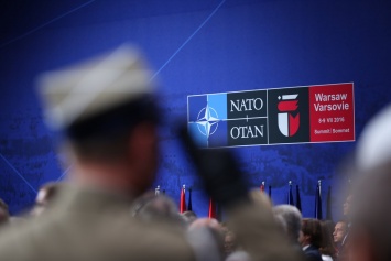 Отношения НАТО с Россией после саммита в Варшаве будут на грани - WSJ