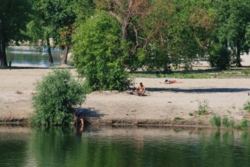 Почему на пляже «Тельбин» в Киеве запрещено купаться?
