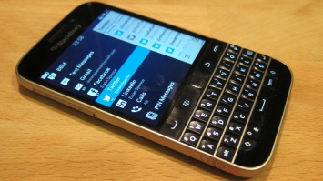 BlackBerry не откажется от собственной ОС