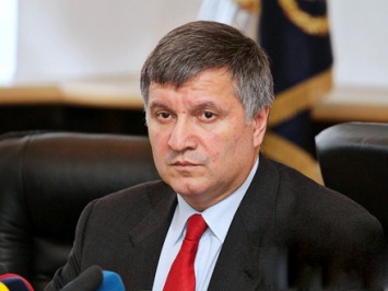 А.Аваков не исключил, что завтра правительство рассмотрит госконцепцию по регулированию добычи янтаря