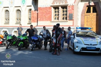 Полтавские полицейские пообщались с байкерами