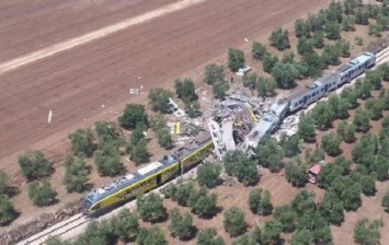 В Италии столкнулись два поезда, есть погибшие