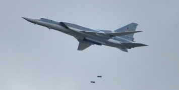 Шесть российских Ту-22М3 нанесли удары по объектам боевиков в Сирии