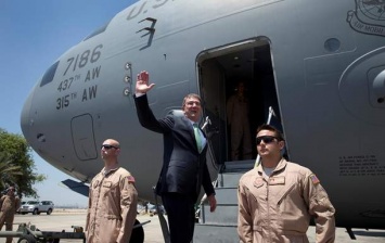 Эштон Картер прибыл в Афганистан