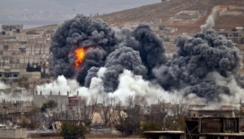 Войска Ливии бомбят боевиков ИГИЛ в Сирте