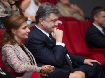 П.Порошенко прибыл на презентацию фильма "Крым. Непокоренный"