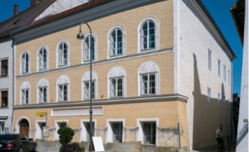 Правительство Австрии решило конфисковать дом, в котором родился Гитлер