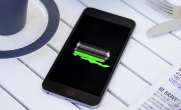 На Apple подали в суд за кражу технологии зарядки в iPhone и iPad