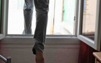 В Башкирии после ссоры с женой мужчина выпал из окна