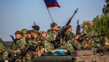 В Донецк привезли российских офицеров-артиллеристов