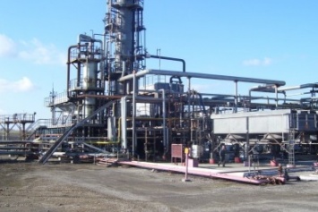 В Мариуполе банк и собственник не могут поделить нефтеперерабатывающий завод