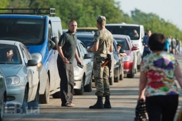 Блокпосты Донбасса штурмуются проезжающими