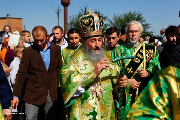 Аваков пообещал защитить киевлян от крестного хода